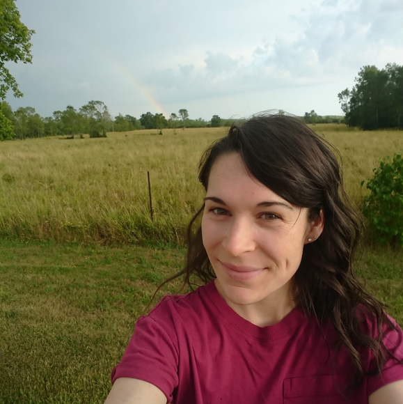 Meet your Posher, Ariel - Picture 1 of 1